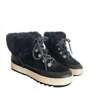 ❄️UGG Koolaberra Tynlee Lace Up Black leather all weather fur lined boots